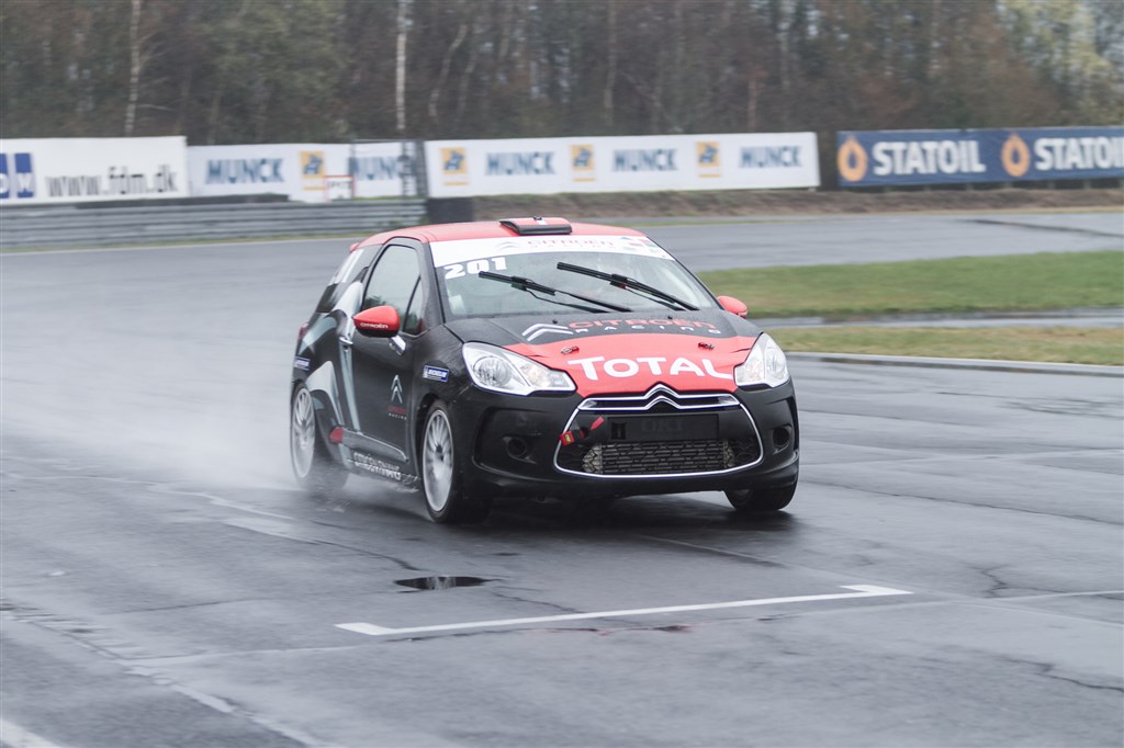 HJ Performance har flere køreklare Citroën DS3-racere klar til race.
(Foto: Gripping Media ApS)